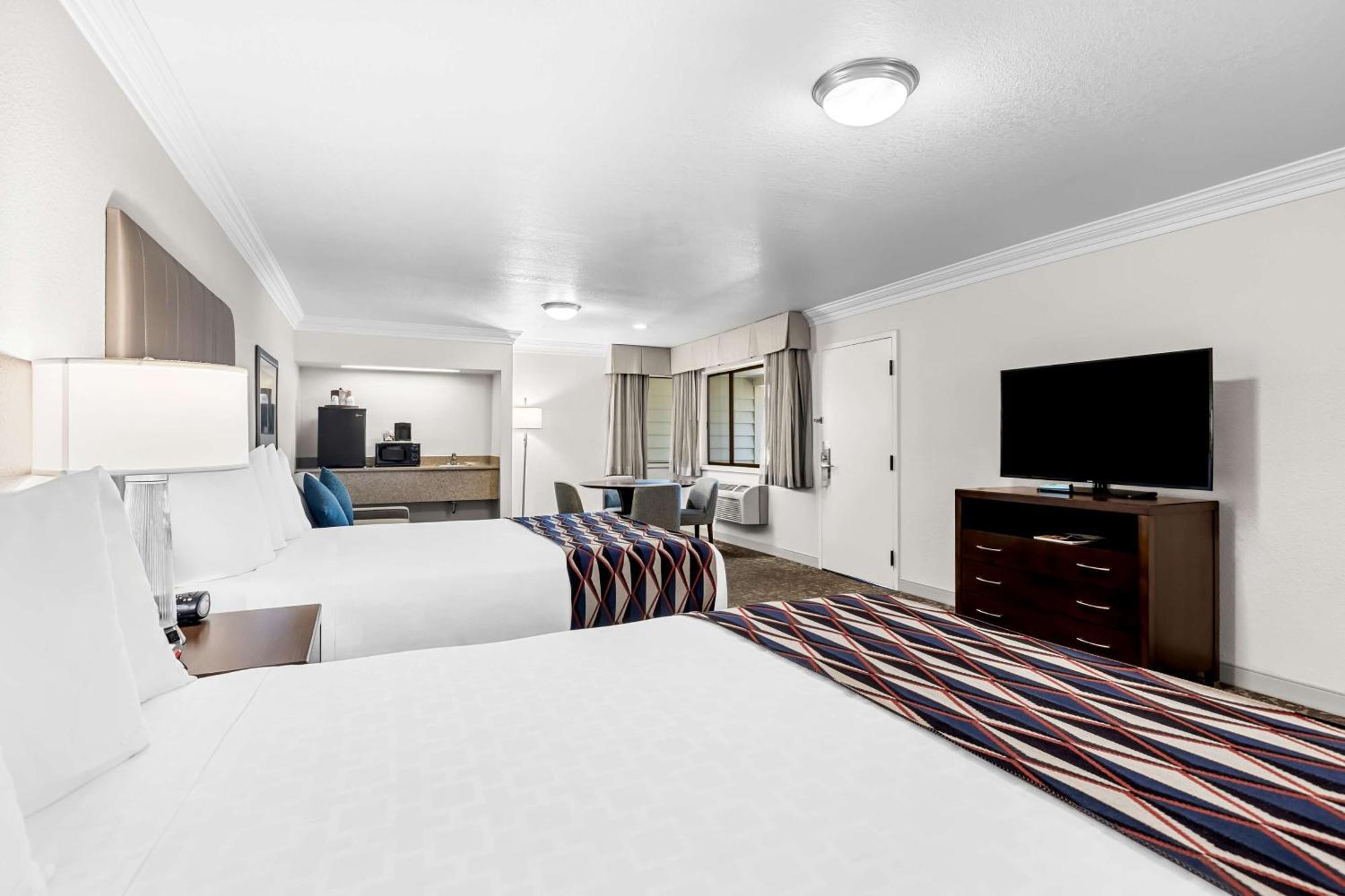 Best Western Garden Inn Santa Rosa Exterior photo