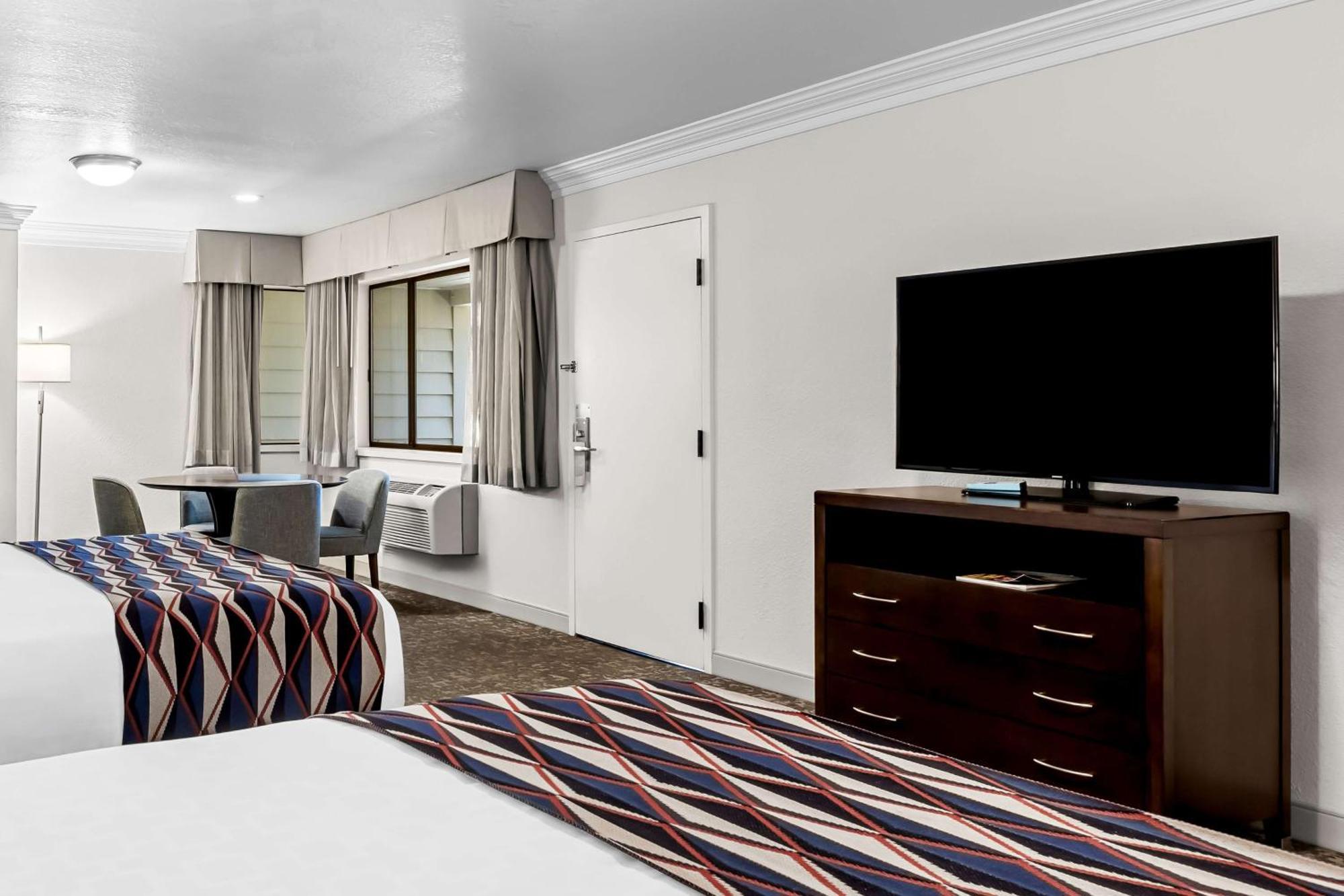 Best Western Garden Inn Santa Rosa Exterior photo