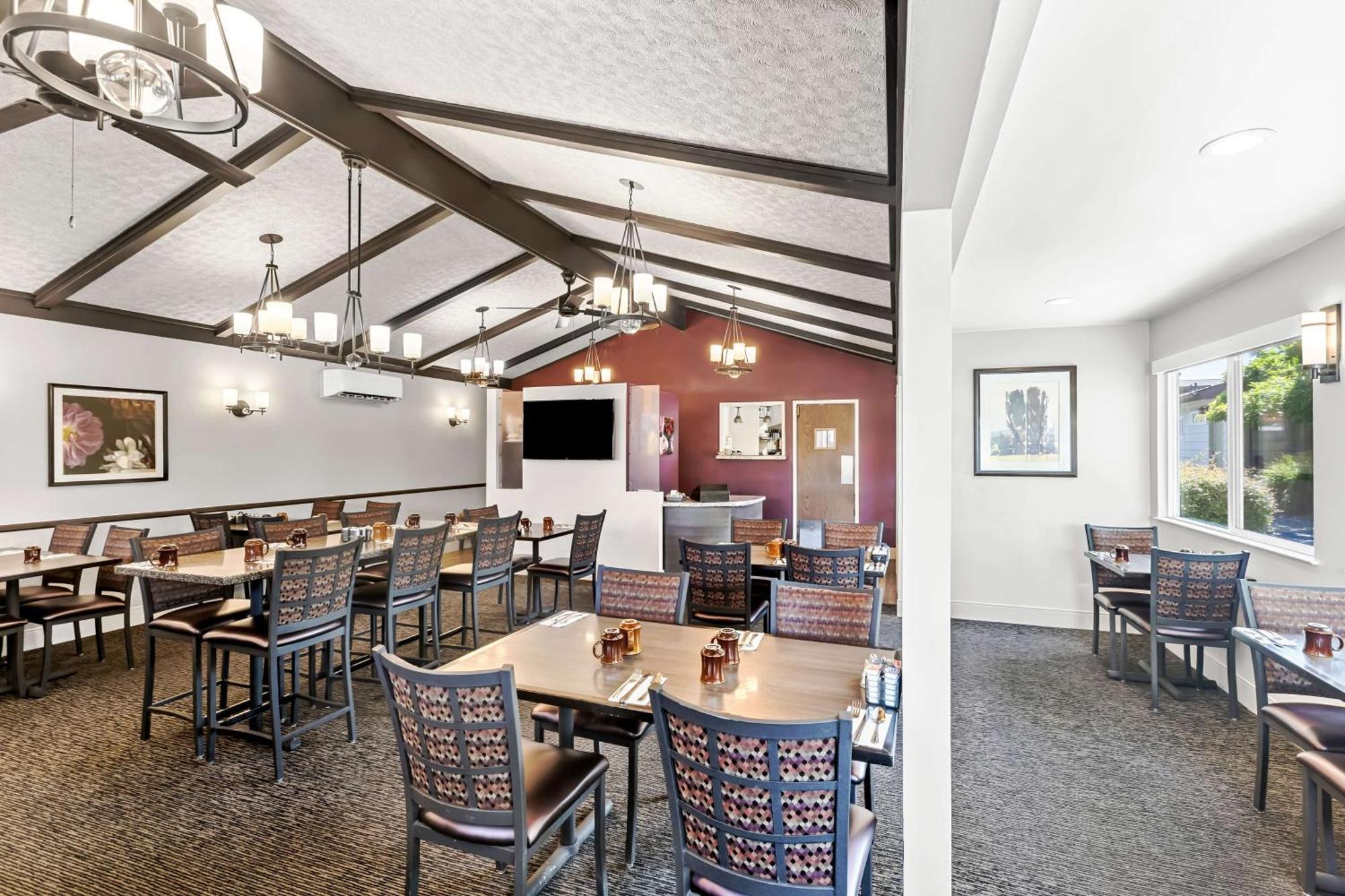 Best Western Garden Inn Santa Rosa Exterior photo