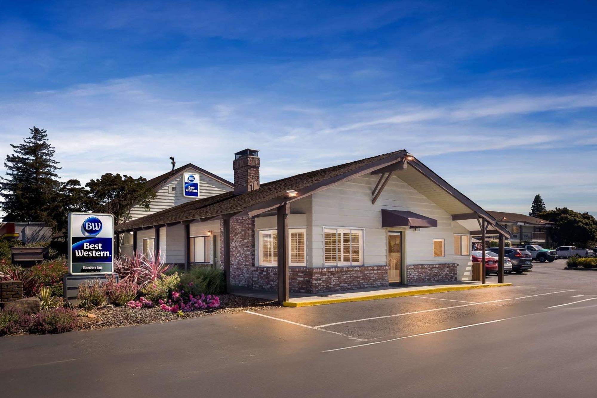 Best Western Garden Inn Santa Rosa Exterior photo