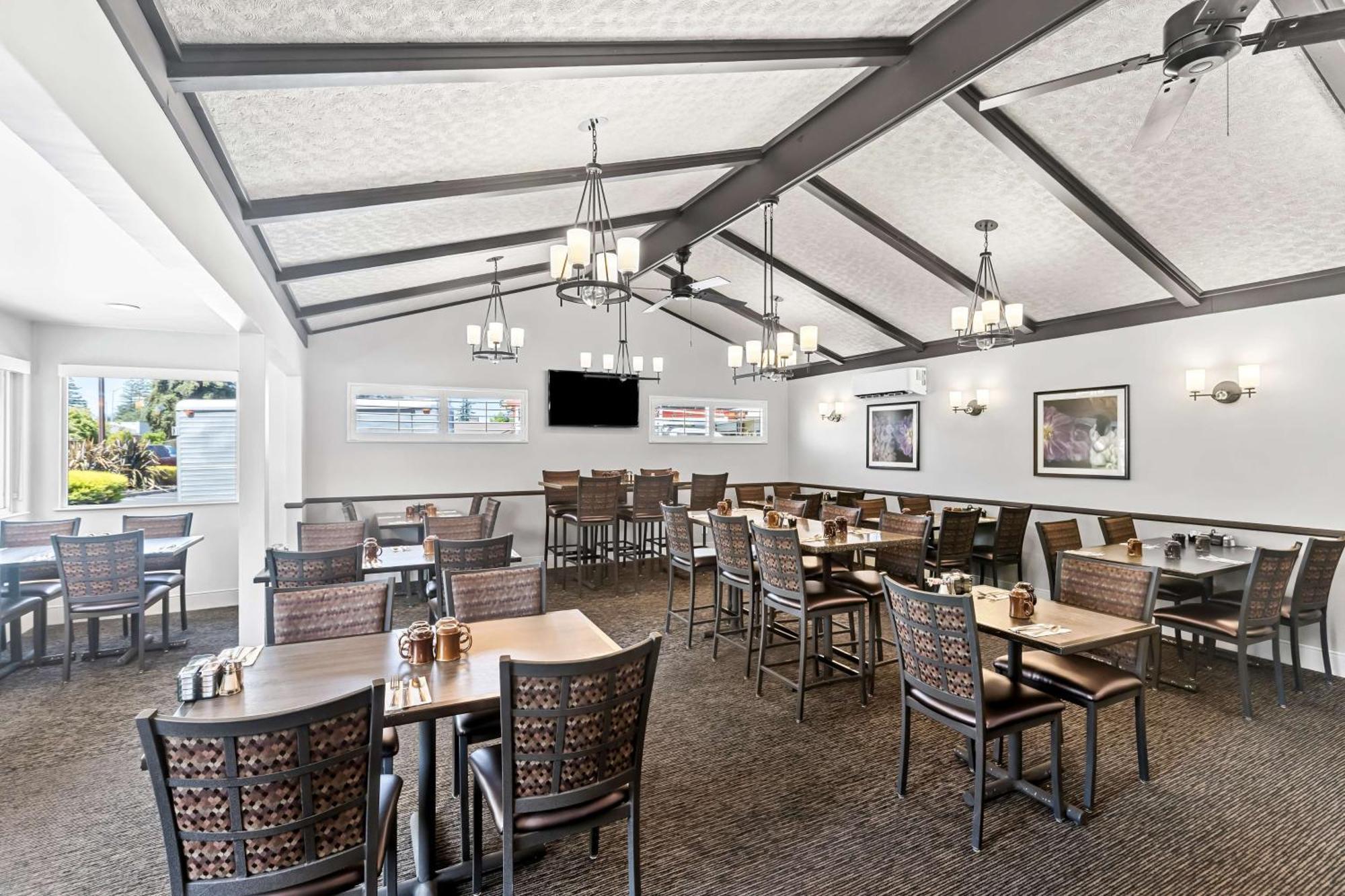 Best Western Garden Inn Santa Rosa Exterior photo