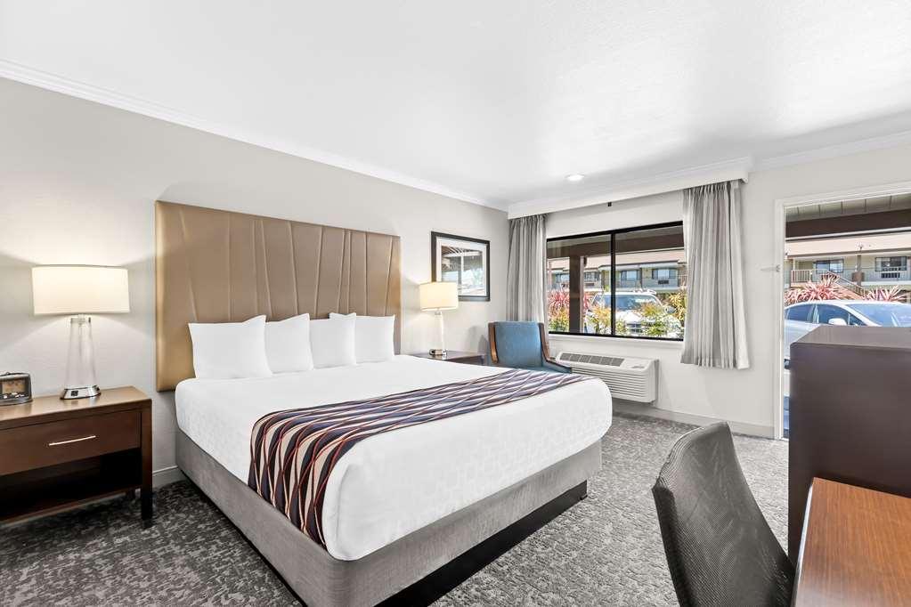 Best Western Garden Inn Santa Rosa Room photo