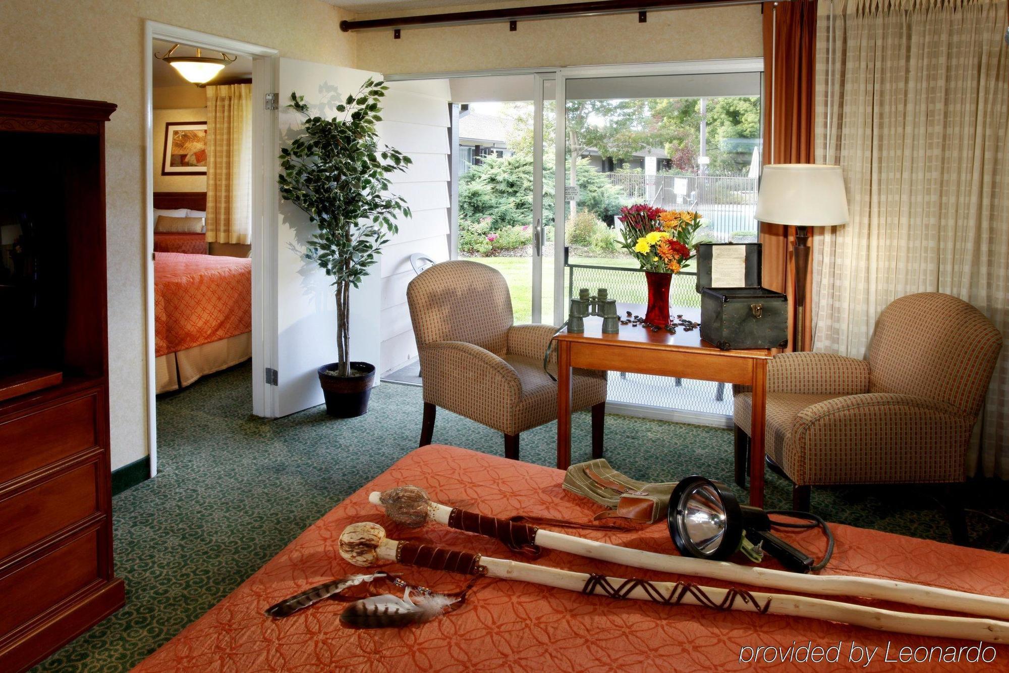 Best Western Garden Inn Santa Rosa Room photo